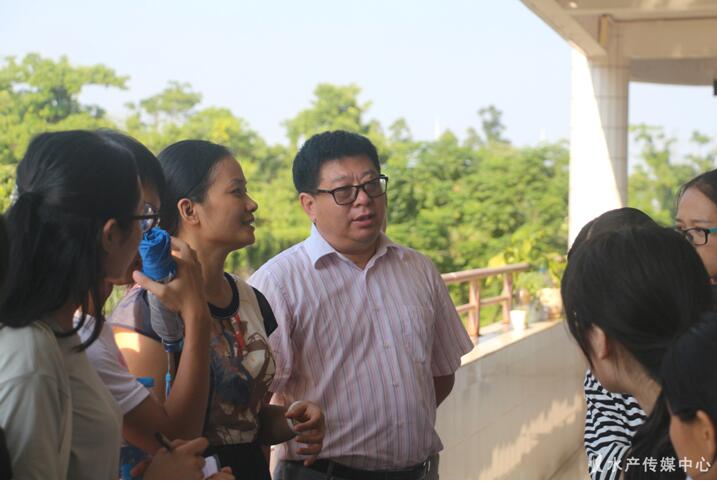 E:\英国365集团\水产传媒中心\2016级相关报道\春风化雨 精准走心\6.jpg E:\英国365集团\水产传媒中心\2016级相关报道\春风化雨 精准走心\6.jpg